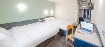B&B Hôtel Herblay Hotel 2*